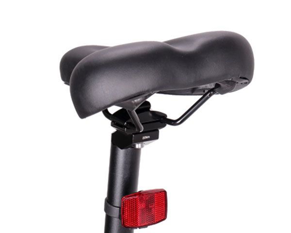 Seat-adjustable-and-removable